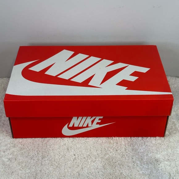 Nike Cortez - Picture 13 of 13